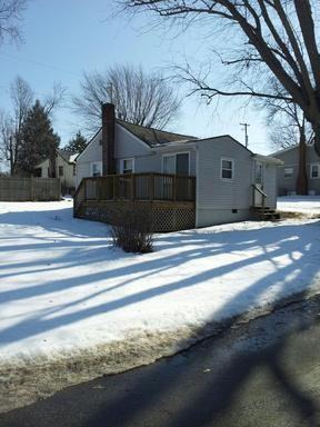 601 Zanesville St - Photo 2 of 9