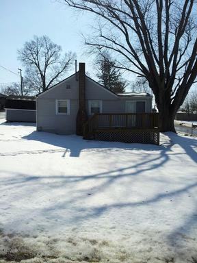 601 Zanesville St - Photo 3 of 9