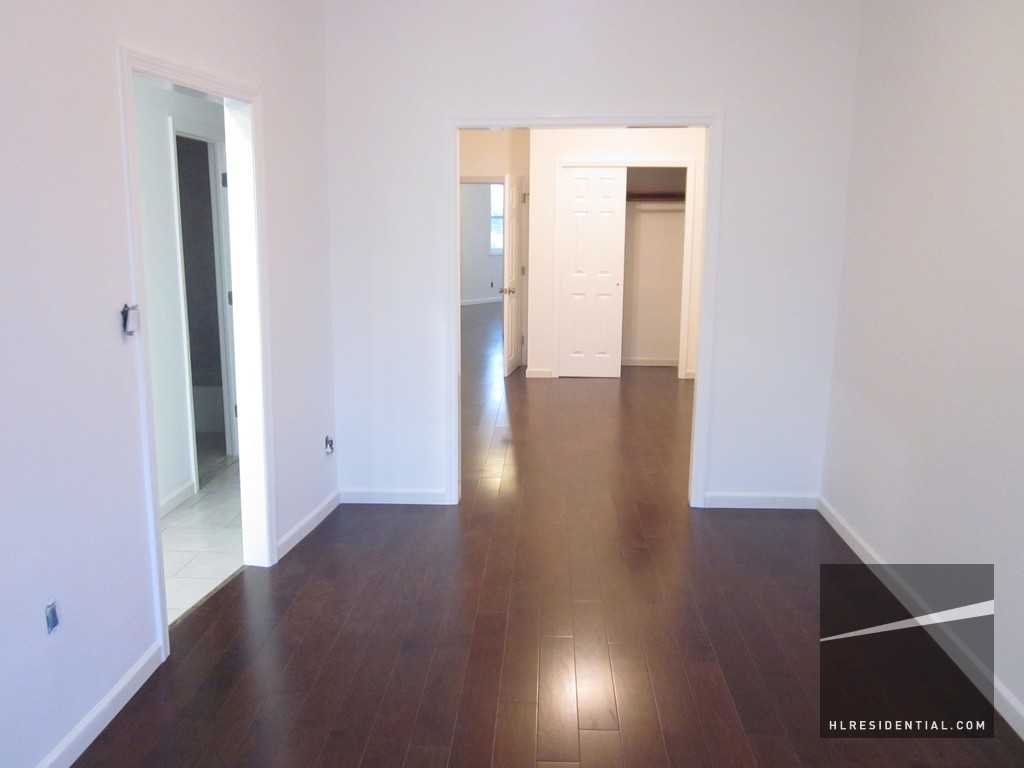 67-44 80th St 2 - Photo 3 of 8