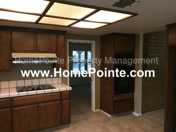 1519 Pine Valley Cir - Photo 3 of 7