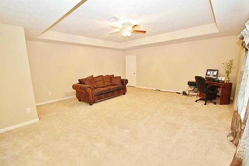 519 Arbor Green Ln - Photo 2 of 11