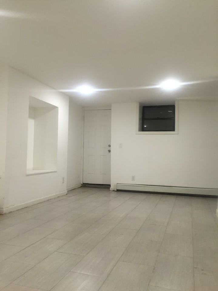 158 Putnam Ave - Photo 3 of 11