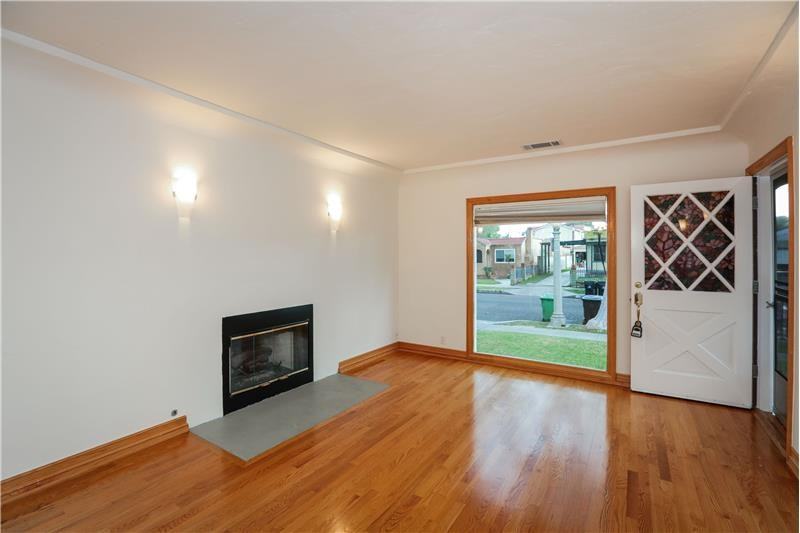 3126 Reid Ave - Photo 3 of 35