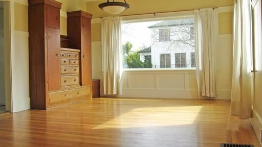 882 Prospect Ave - Photo 3 of 12