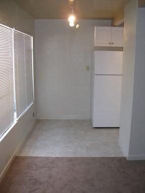 1810 9th St #A - Photo 2 of 6