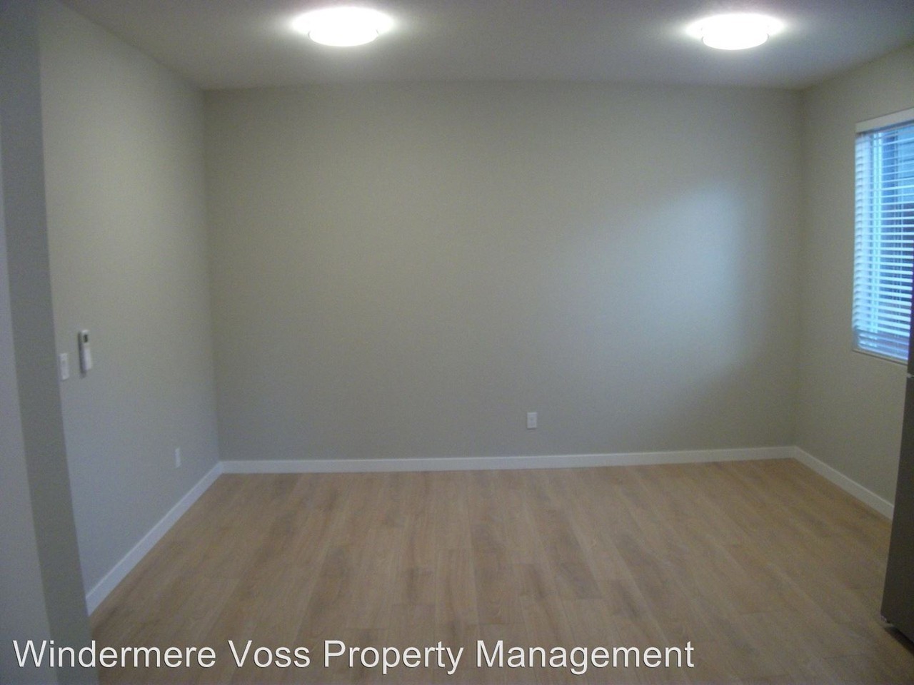 422-382 N Alberta St #B - Photo 3 of 9