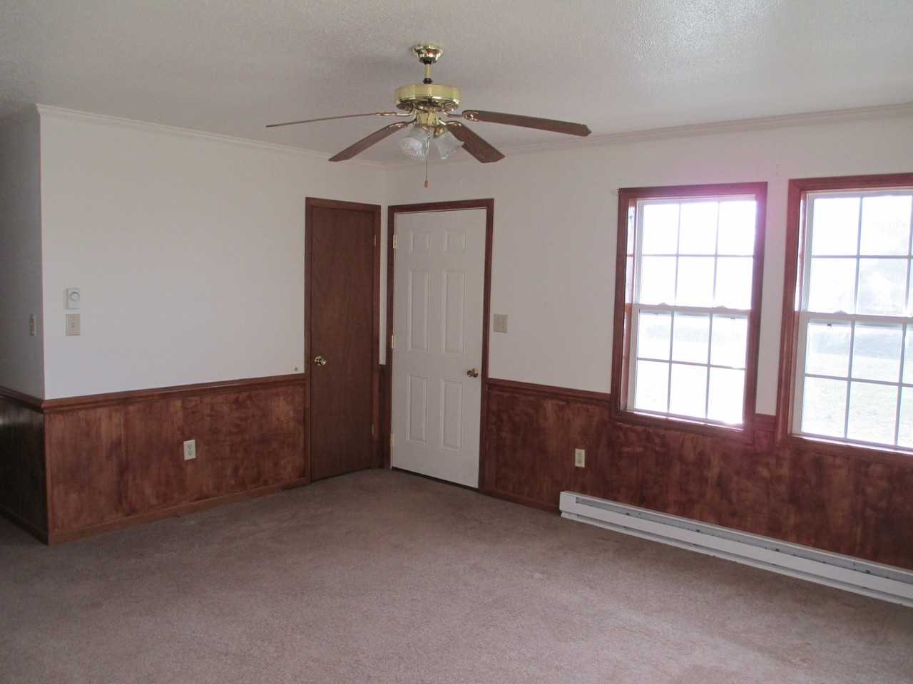 4350 NC-35 - Photo 2 of 7