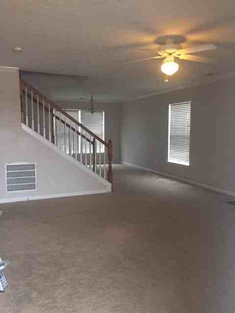 3032 Harbor Lights Dr - Photo 3 of 11