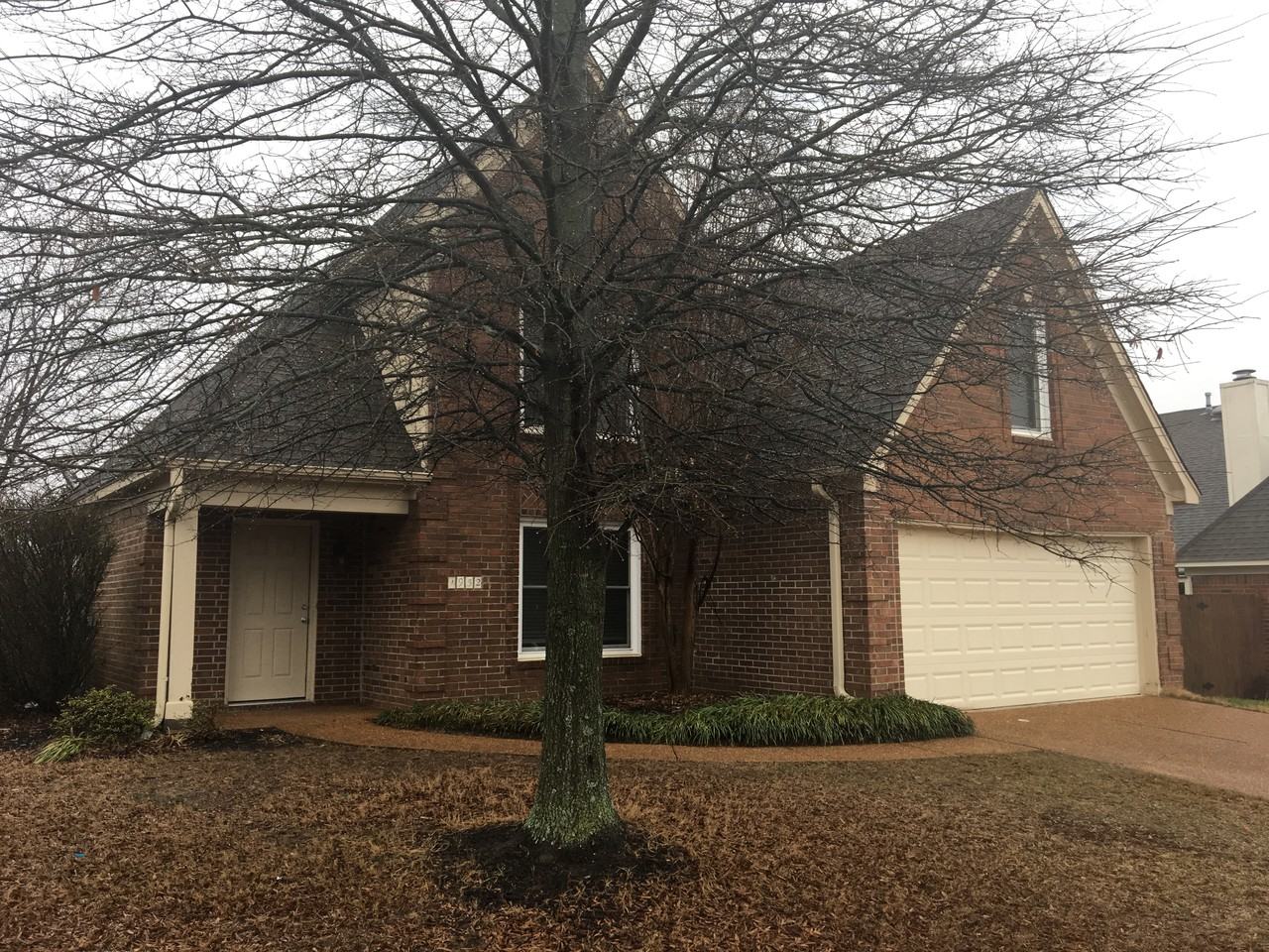 1952 Baronsmede Cove - Photo 2 of 19