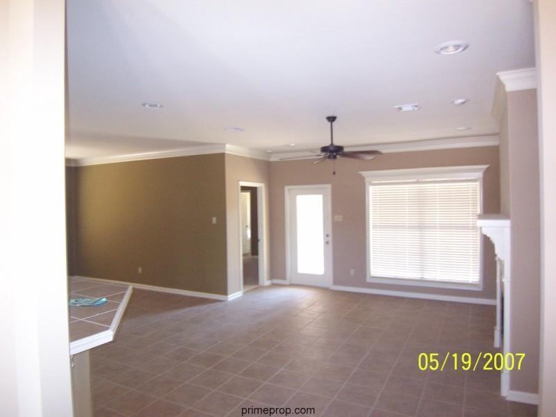 306 Pelican Ridge Cove - Photo 2 of 6