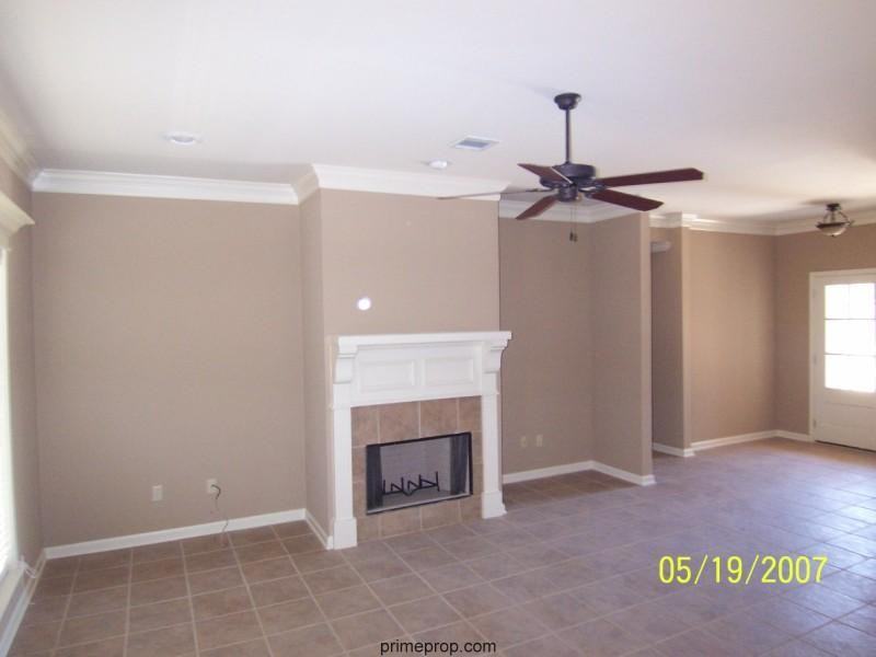 306 Pelican Ridge Cove - Photo 3 of 6