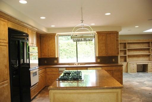 40505 Paxton Dr - Photo 3 of 15