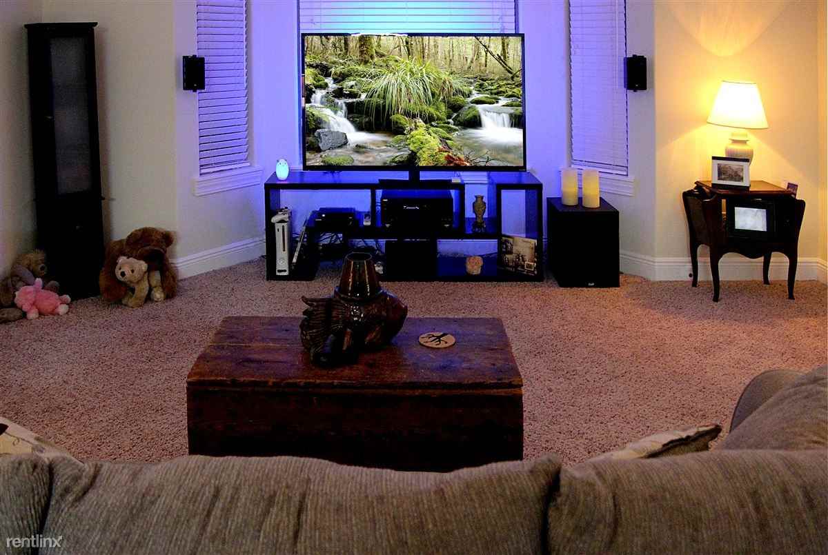 Mansion Condos - Photo 3 of 9