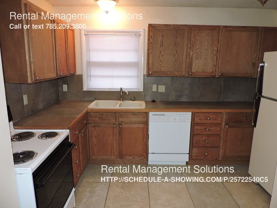 2513 SE Madison St - Photo 2 of 8