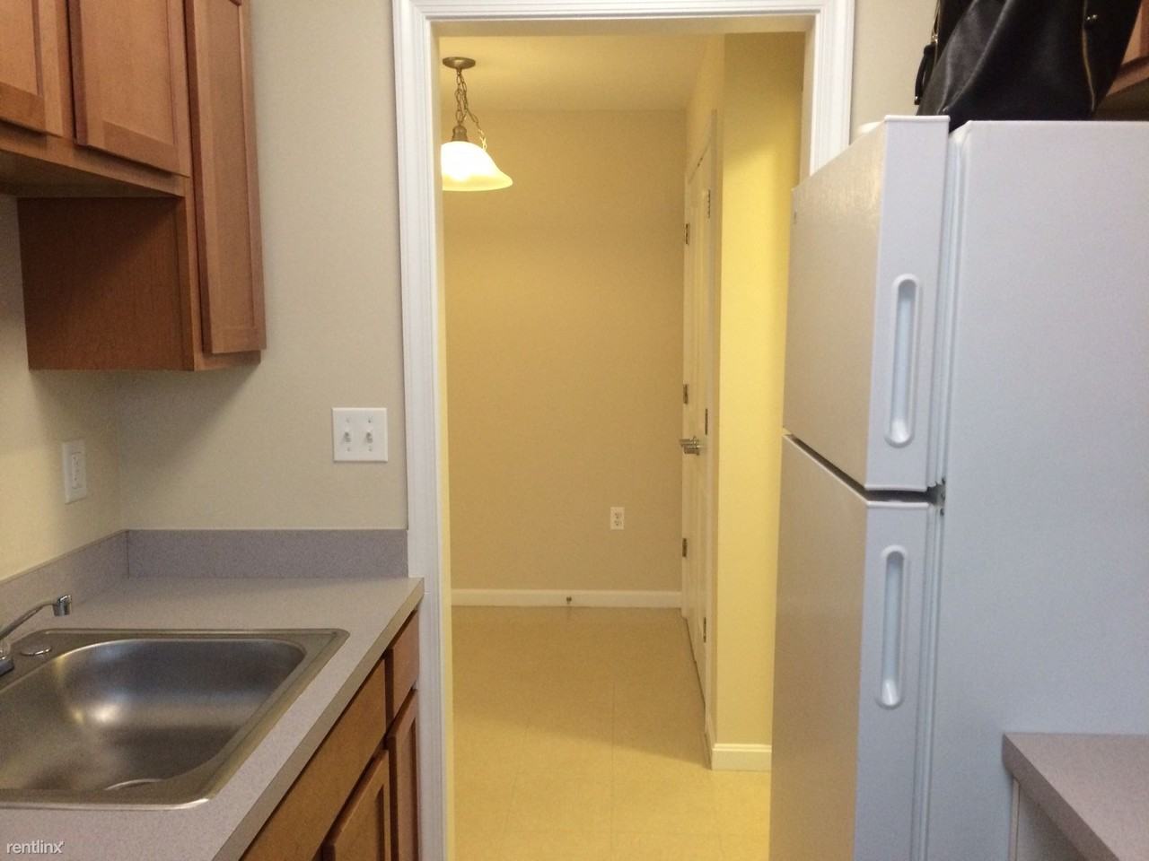 North Frederick Avenue Apartments - Photo 2 of 10