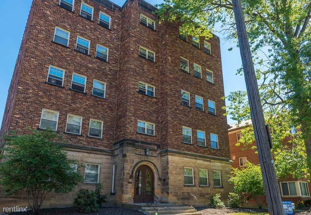 11733 Edgewater Dr - Photo 2 of 20