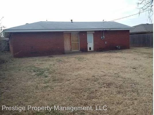 2509 SW 78th St - Photo 3 of 14