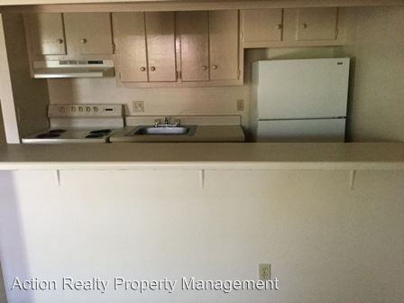 2508 N 32nd Street - Photo 3 of 9