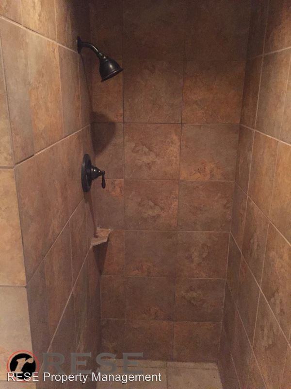 1035 4250 S - Photo 2 of 22