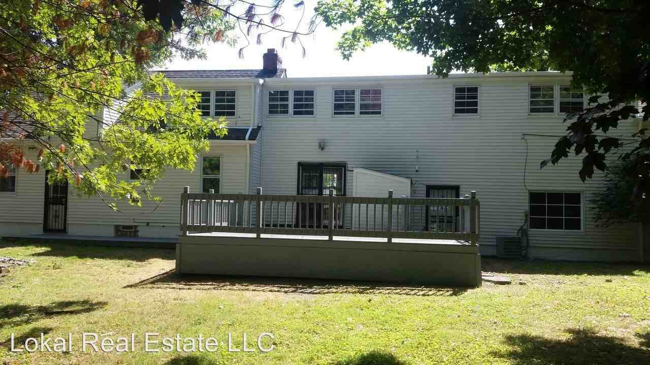 790 Kenbridge Dr - Photo 3 of 10