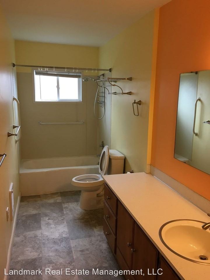 2909 Birchwood Ave - Photo 3 of 11