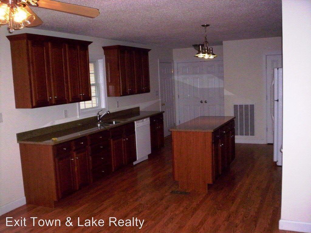 309-201 Occoneechee Dr - Photo 3 of 10