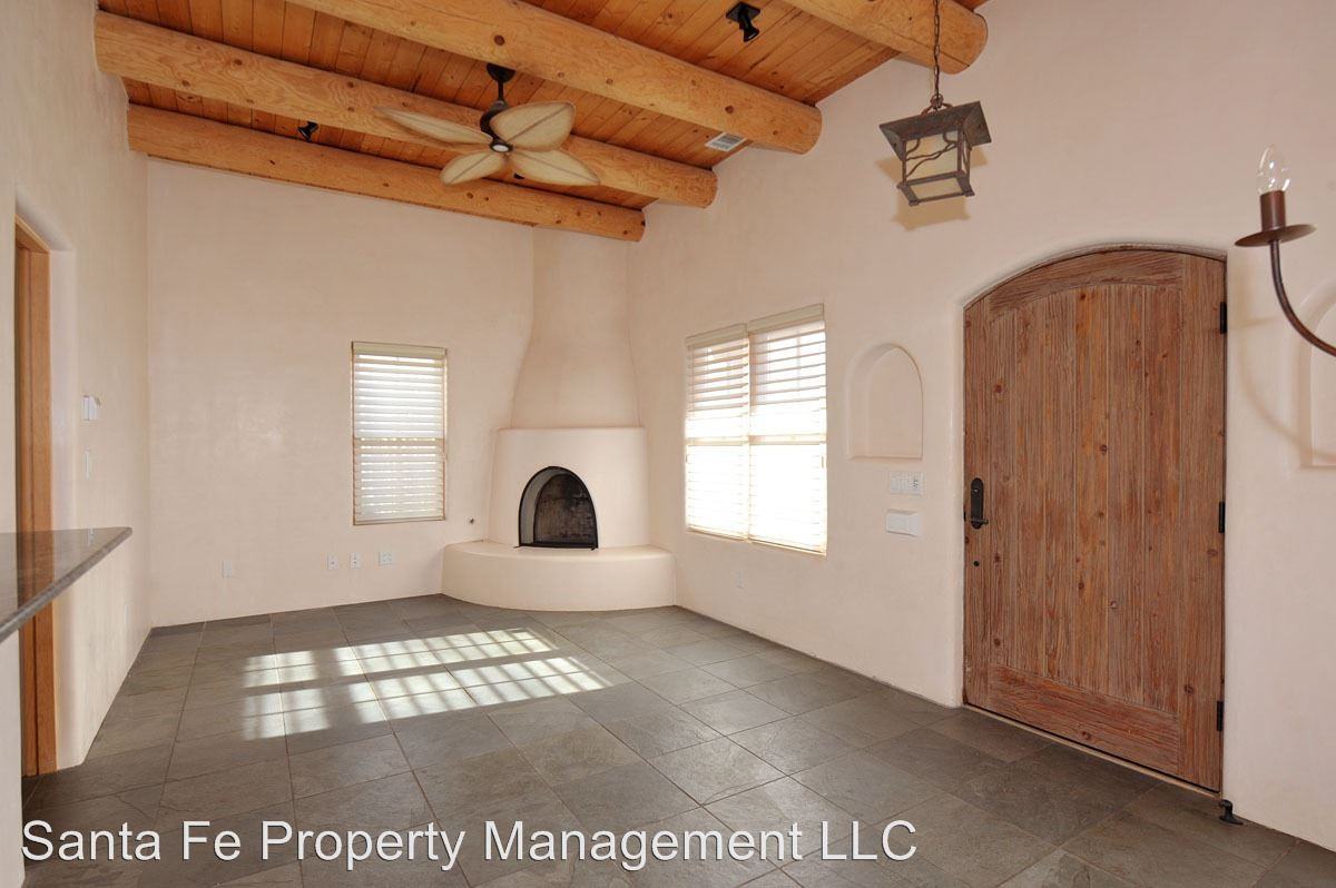 615 Griffin St - Photo 2 of 20