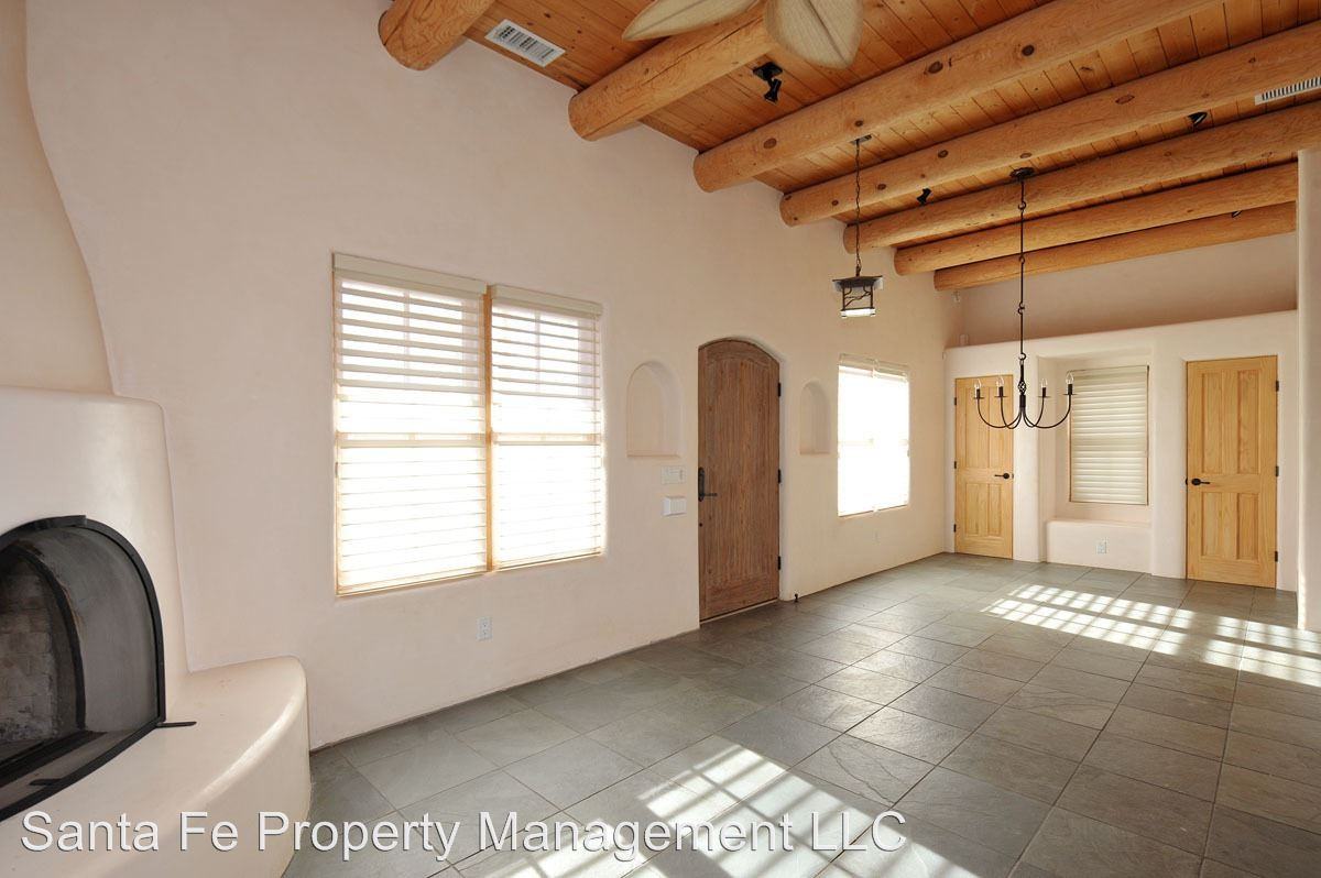 615 Griffin St - Photo 3 of 20