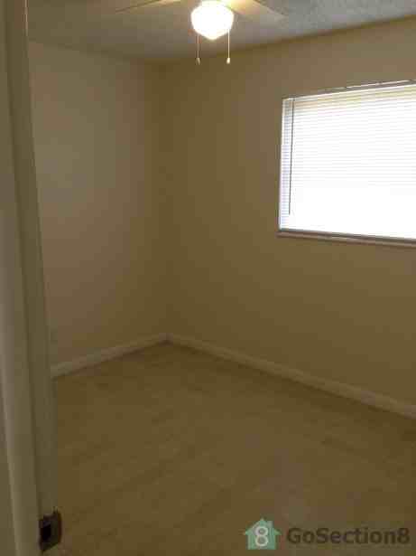 1820 NW 36th Terrace - Photo 3 of 16