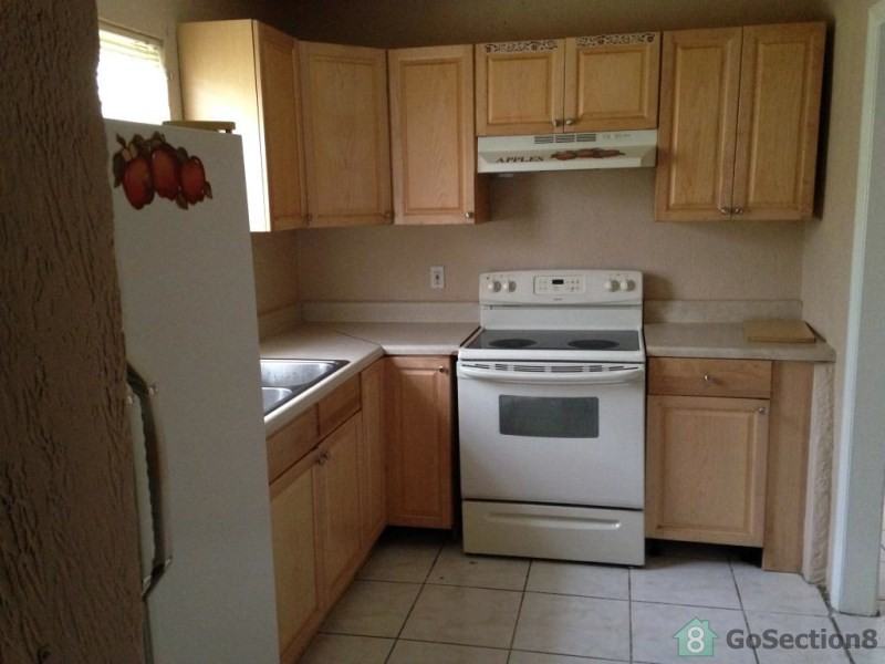 525 NW 22nd Ave - Photo 2 of 8