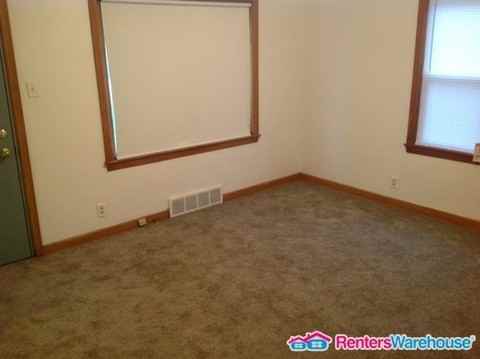 3316 S Burrell St - Photo 3 of 8