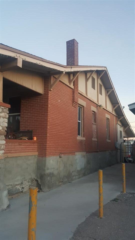 2616 Wyoming Ave - Photo 3 of 15