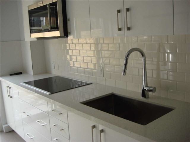 209 Marlborough Pl - Photo 3 of 14