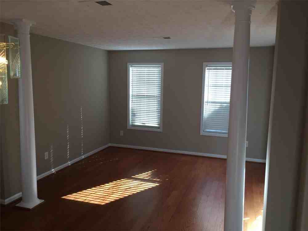 926 Windmill Ct - Photo 3 of 28