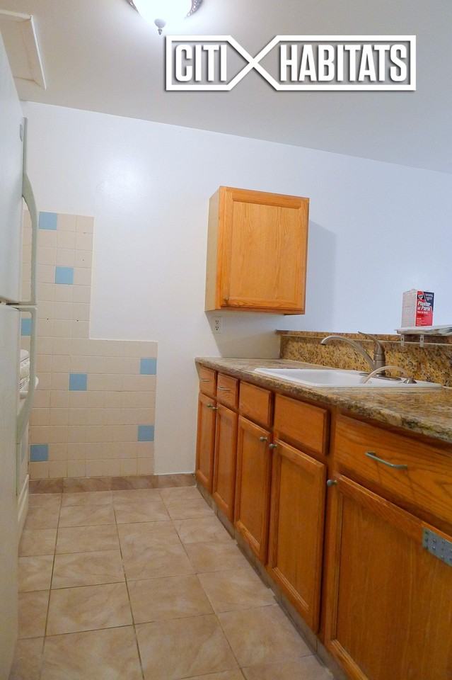448 E 141st St #1 - Photo 3 of 8