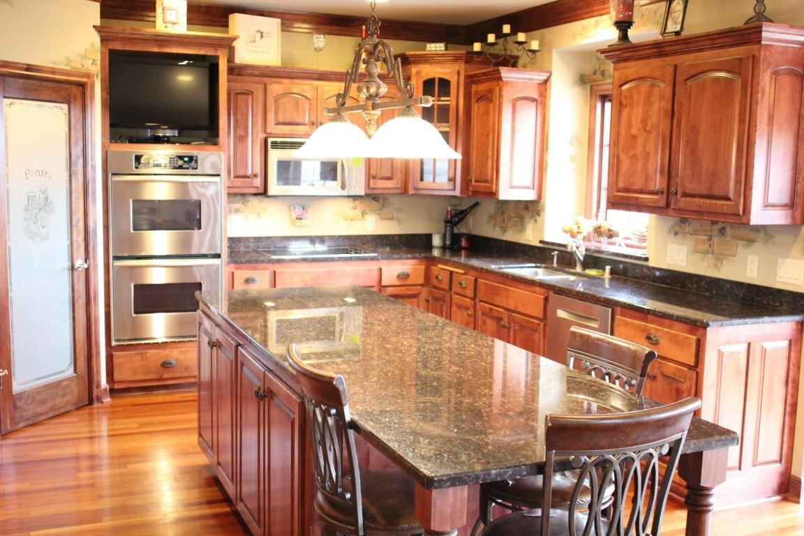 1236 Mary Hill Cir - Photo 2 of 25