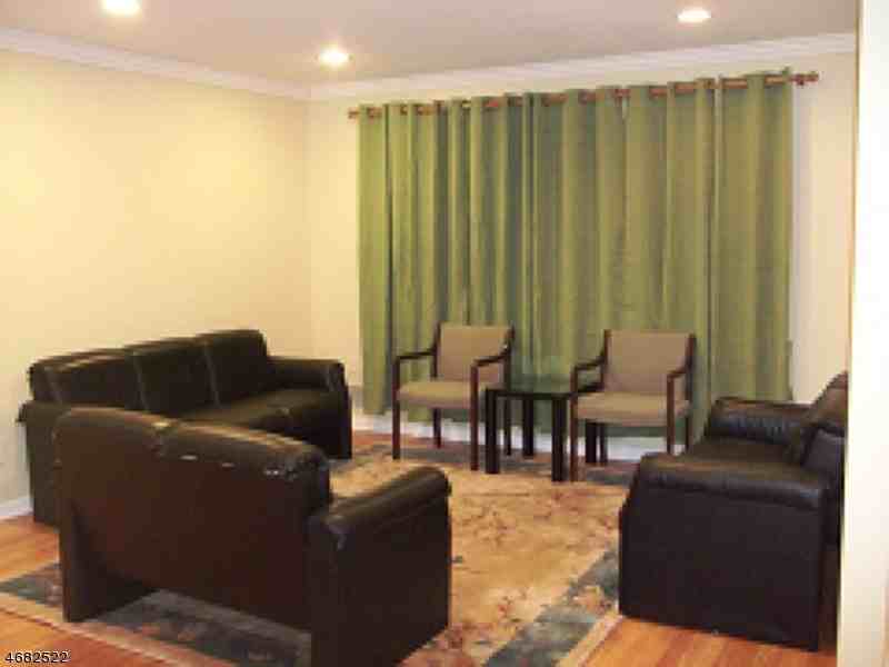 25 Dameo Pl - Photo 3 of 12