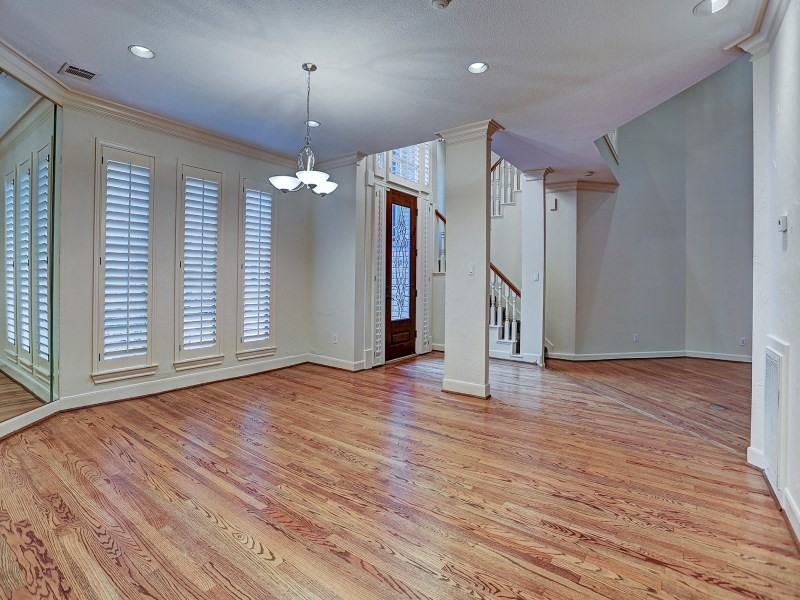 11602 Vailrun Dr - Photo 3 of 18