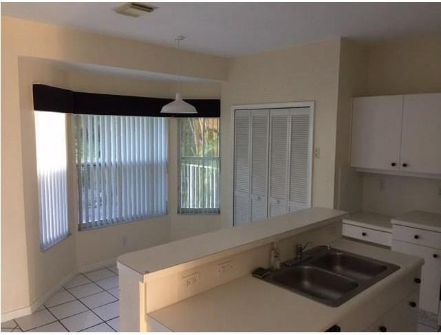 427 SW 191st Terrace - Photo 3 of 8