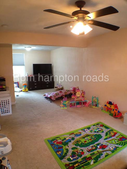 4926 Krick St - Photo 3 of 14