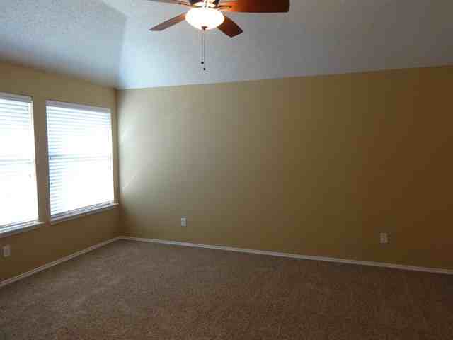 4633 Springway Ln - Photo 3 of 12