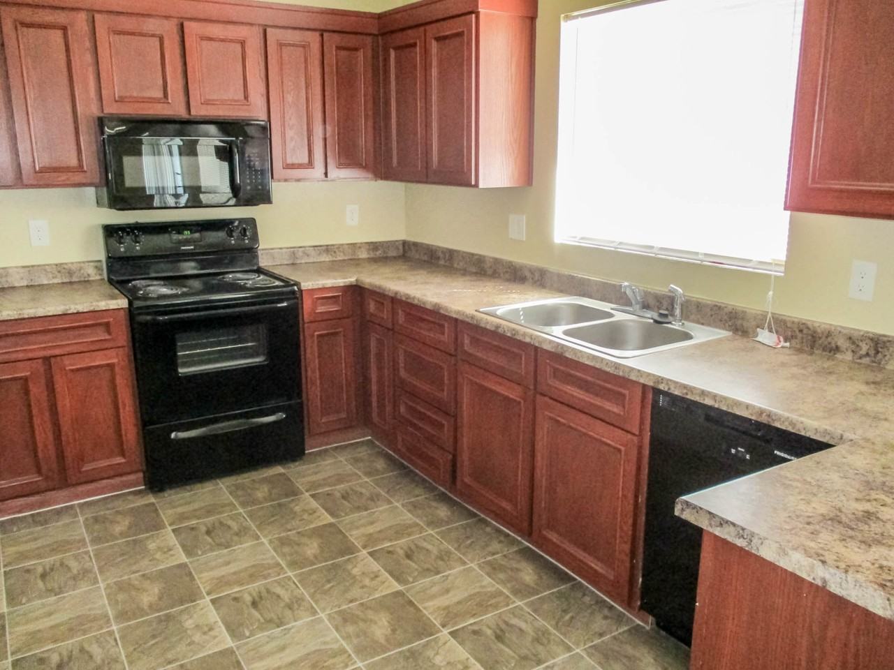 7113 W Canterbury Dr - Photo 3 of 8