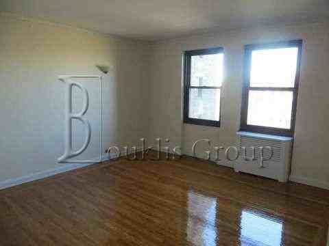 Henry Hudson Parkway East #1Y