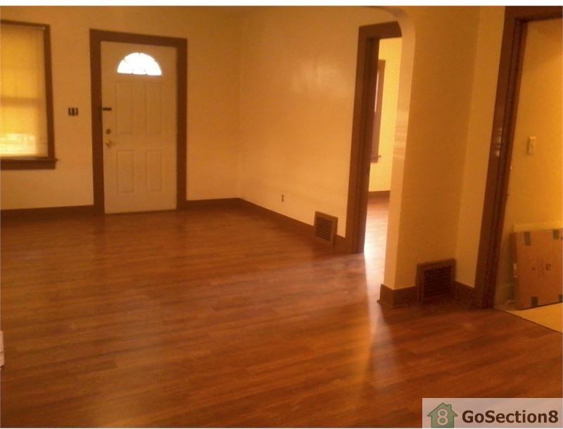 3223 Parkside Ave - Photo 2 of 3