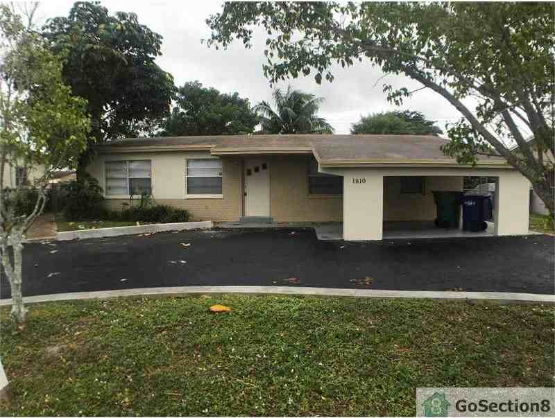 1810 NW 34th Terrace - Photo 2 of 14