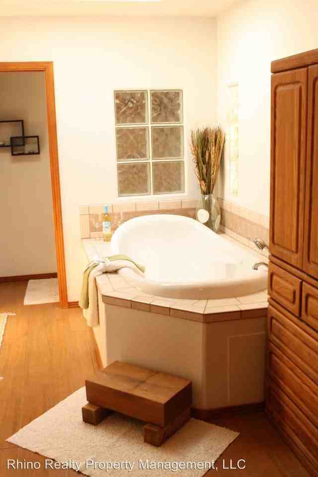 1129 Ortega Rd NW - Photo 3 of 32