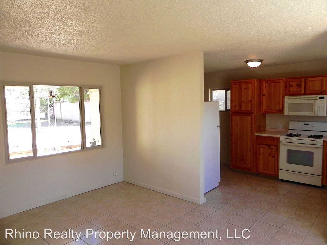 2930 Adams St NE - Photo 3 of 17