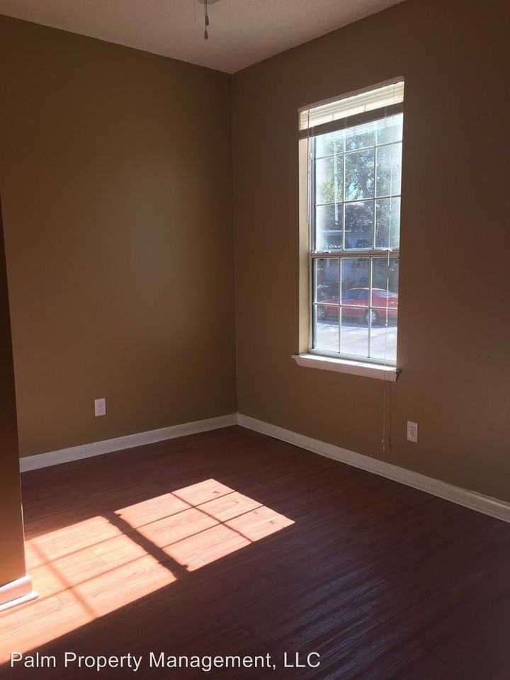 802 E Bolton St - Photo 2 of 10