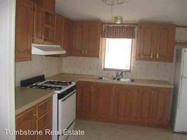 2385 E Cortez Dr - Photo 3 of 17