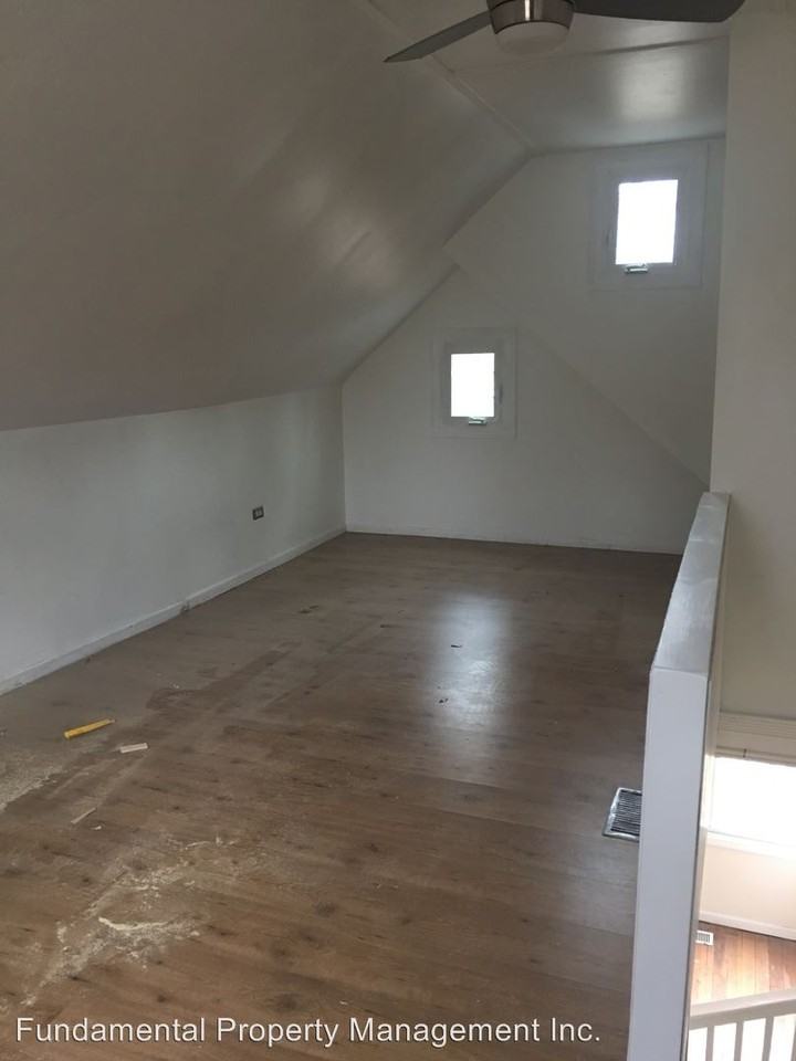 322 Highmoor Dr - Photo 2 of 8